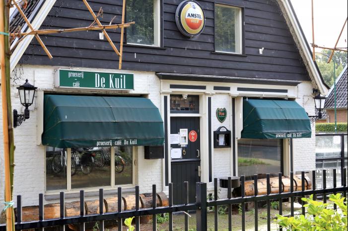 Café De Kuil gesloten na overtreding coronaregels
