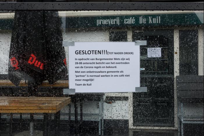Café De Kuil gesloten na overtreding coronaregels