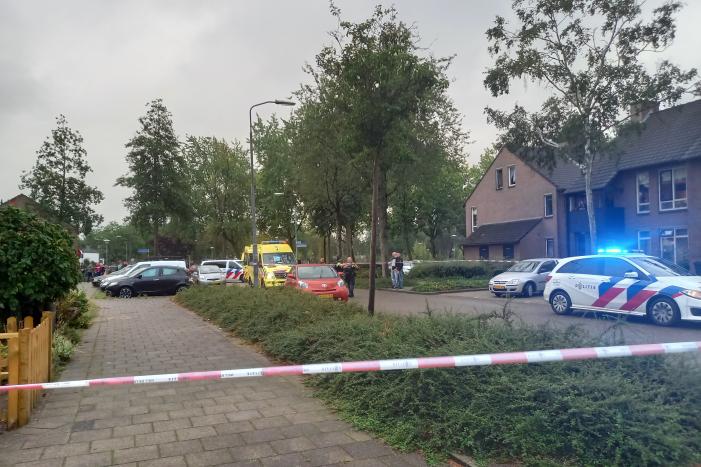 Man overleden na schietpartij in woonwijk