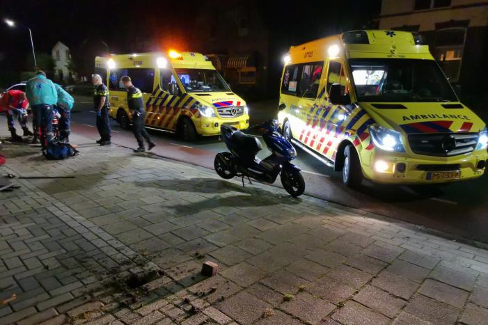 Twee gewonden na val met brommer