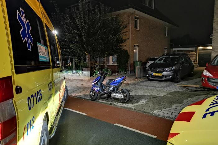 Twee gewonden na val met brommer