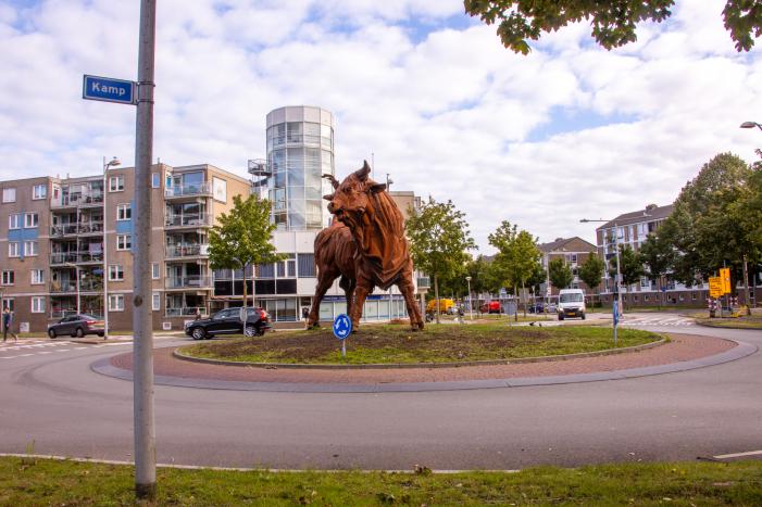 Mondkapje van De Stier afgetrokken
