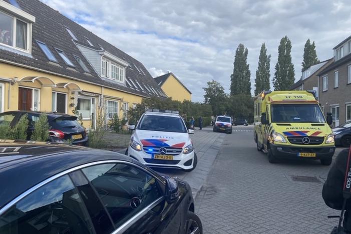 Persoon zwaargewond bij opensnijden kokosnoot