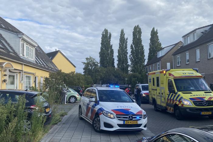 Persoon zwaargewond bij opensnijden kokosnoot