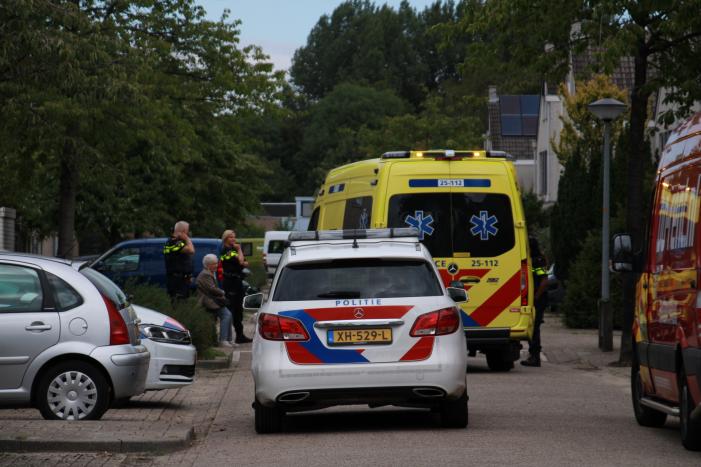 Kind op fiets aangereden door auto