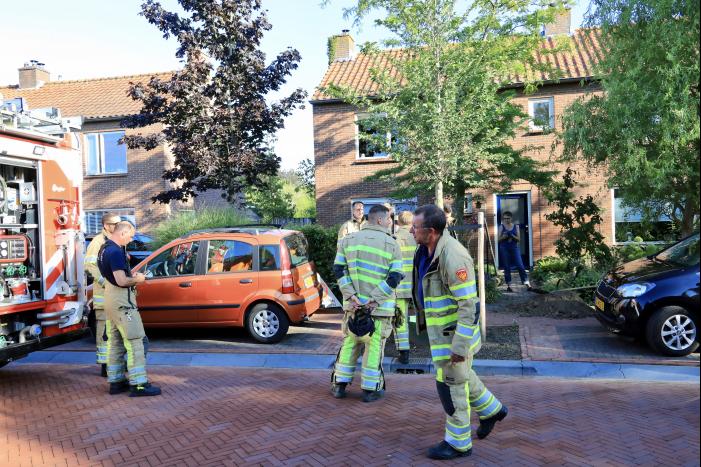 Gasleiding geraakt bij plaatsen tuinbank
