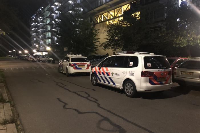 Schoten gelost uit voertuig, twee personen aangehouden