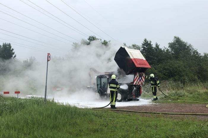 Grasmaaier vliegt in brand