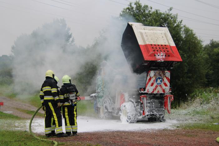 Grasmaaier vliegt in brand