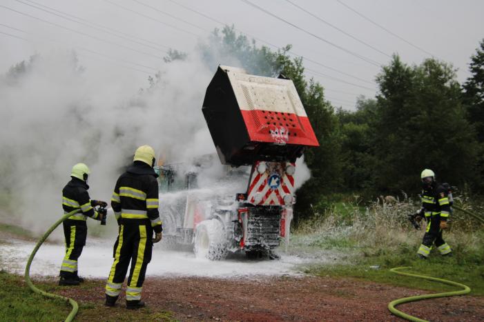 Grasmaaier vliegt in brand