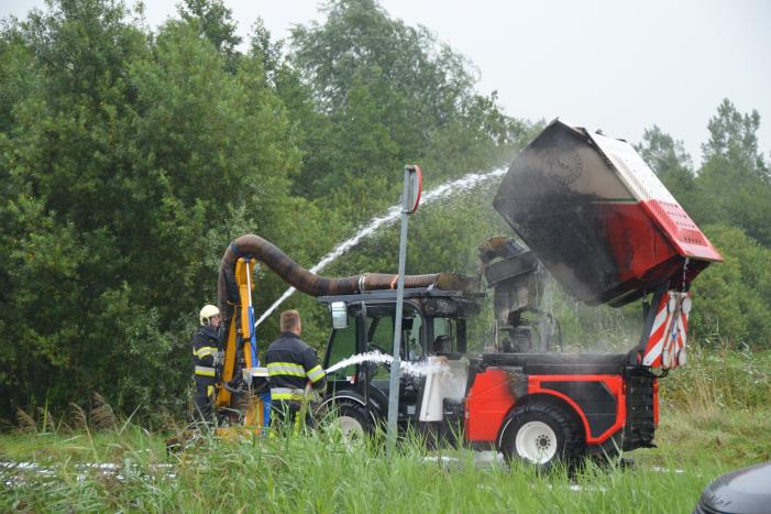 Grasmaaier vliegt in brand