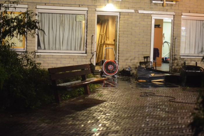 Wooncomplex Yulius ontruimd na brand