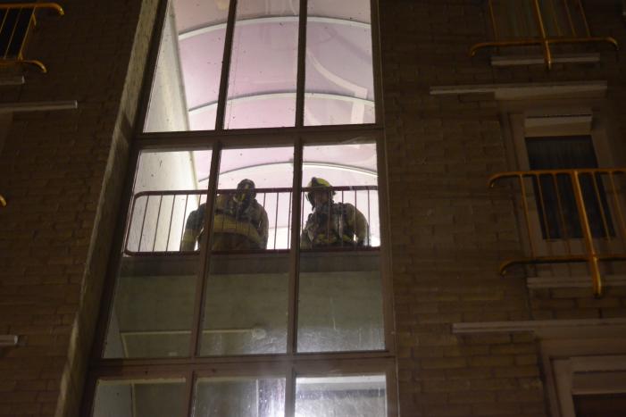 Wooncomplex Yulius ontruimd na brand