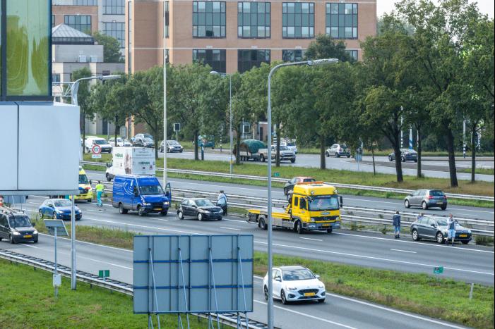 Meerdere voertuigen betrokken bij verkeersongeval op snelweg