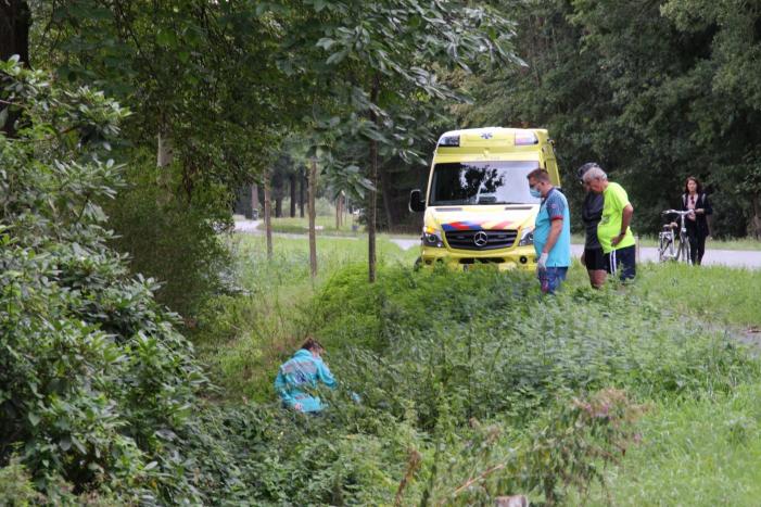 Persoon in greppel gevallen