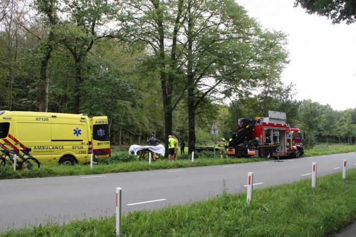 Persoon in greppel gevallen