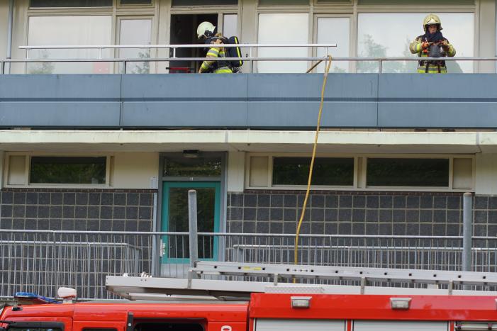 Brand op tweede verdieping flatgebouw