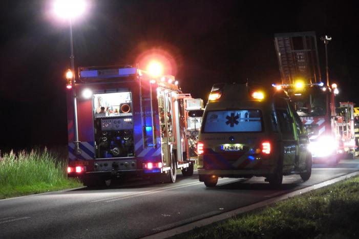 Twee personen bekneld bij zwaar ongeval