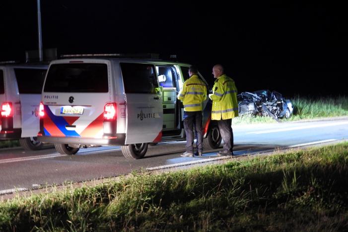 Twee personen bekneld bij zwaar ongeval