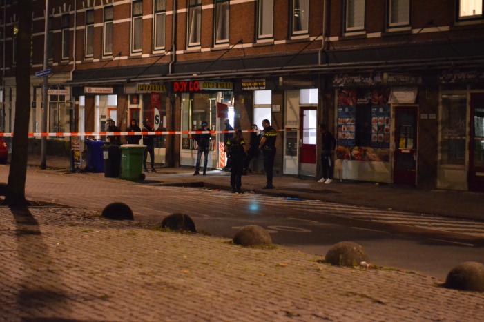 Auto beschoten, meerdere hulzen gevonden