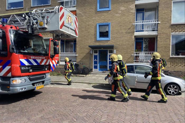 Brand op balkon van flatwoning op derde verdieping