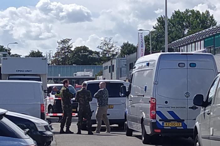Persoon overleden bij explosie in bedrijfspand, politie doet groot onderzoek