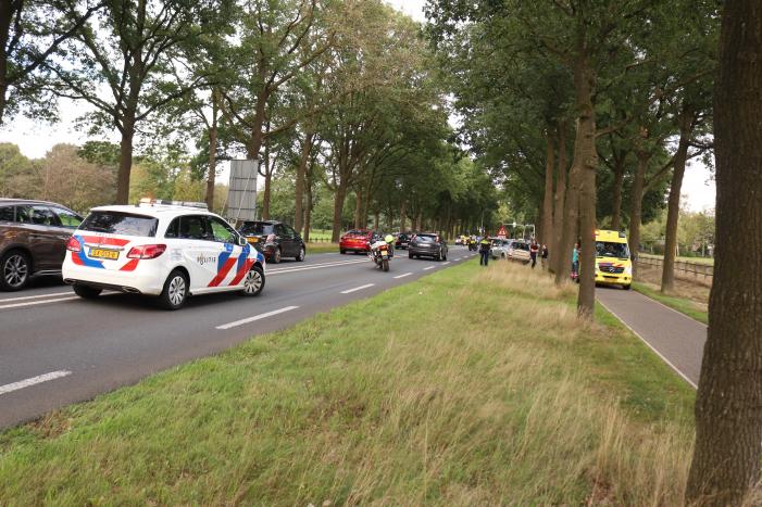 Vier voertuigen betrokken bij kop-staart botsing