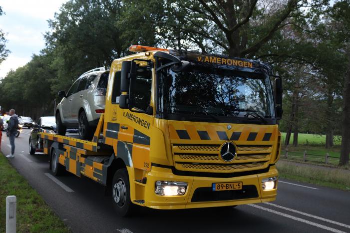 Vier voertuigen betrokken bij kop-staart botsing