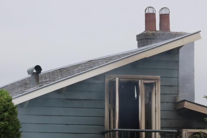 Veel rook bij brand in vrijstaande woning