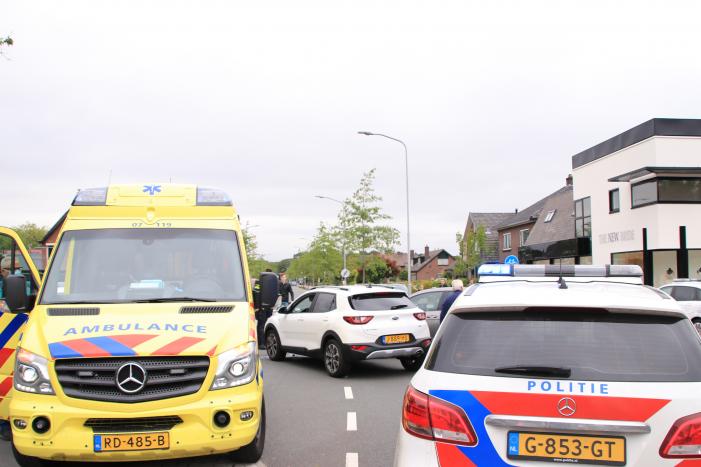 Forse schade na aanrijding op kruispunt