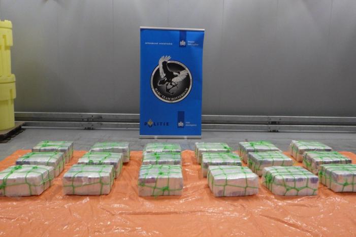 Partij van 600 kilo cocaïne in container met sportschoenen