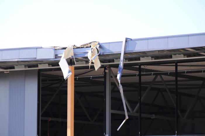 Drie personen gewond geraakt op bouwplaats na omvallen hoogwerker