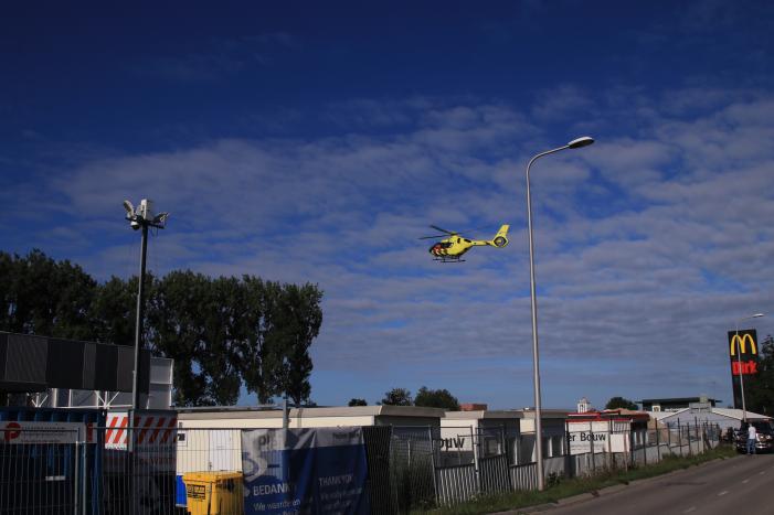 Drie personen gewond geraakt op bouwplaats na omvallen hoogwerker