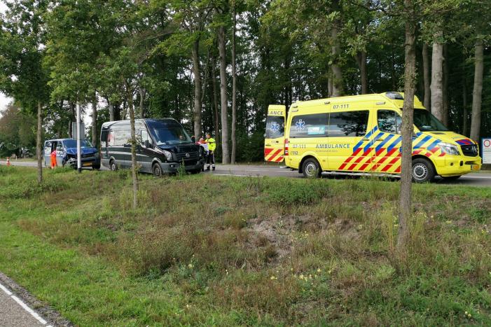 Vier voertuigen betrokken bij kop-staart aanrijding