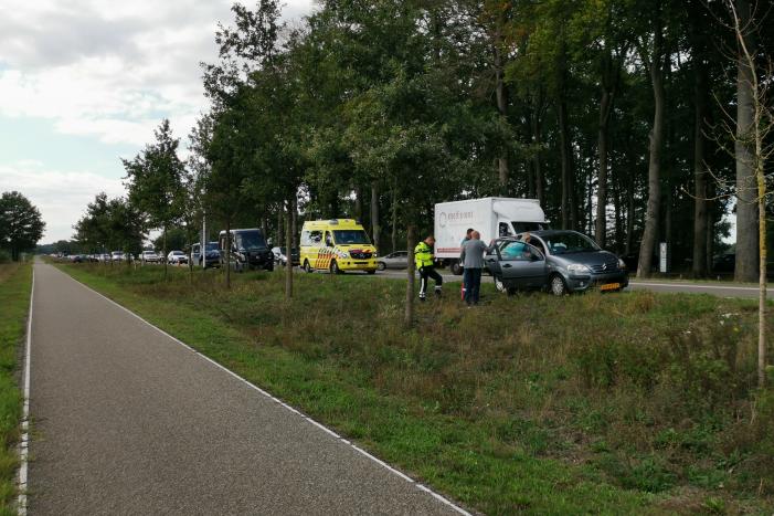 Vier voertuigen betrokken bij kop-staart aanrijding