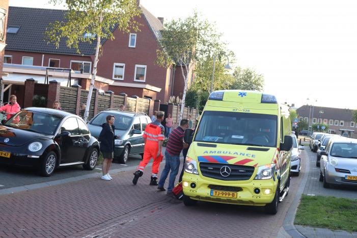Gevallen fietser zorgt voor traumahelikopter in woonwijk