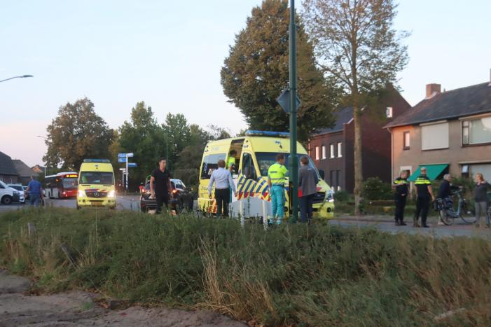 Fietser zwaargewond na aanrijding