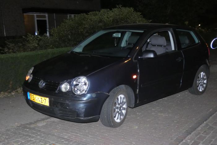 Aanhouding na aanrijding tussen twee auto's