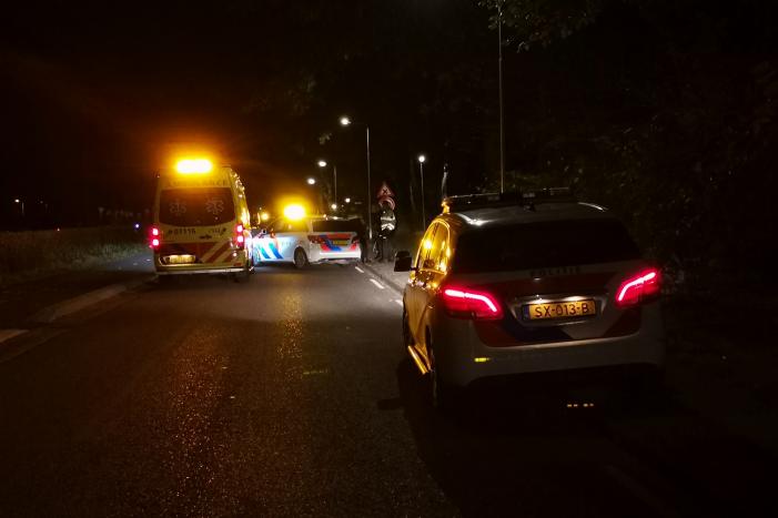 Fietsster gewond na aanrijding met auto