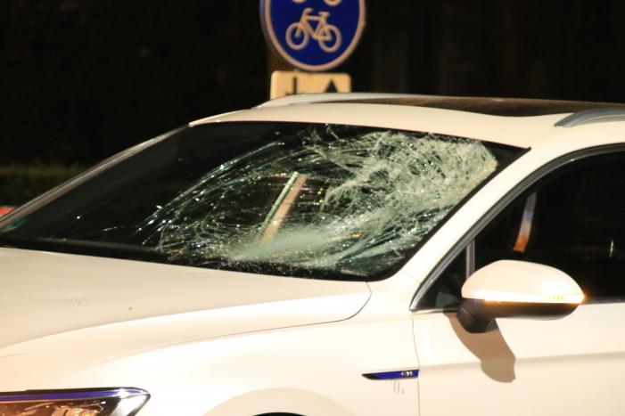 Fietsster gewond na aanrijding met auto