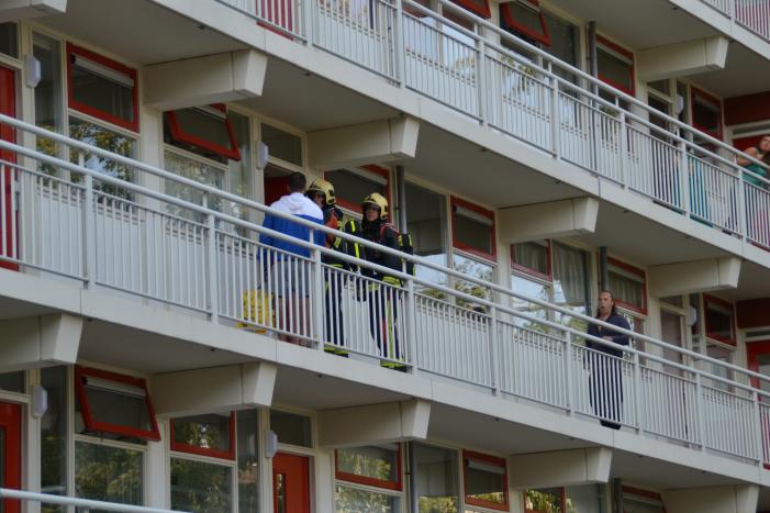 Magnetron in flatwoning vliegt in brand