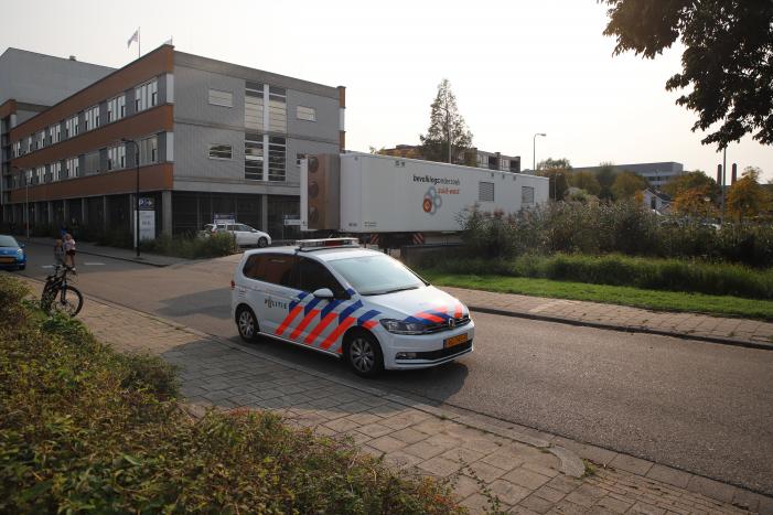 Brandweer bevrijdt kind uit vergrendelde auto