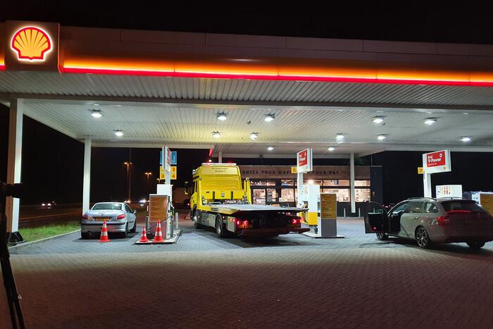 Auto klemgereden na bedreiging