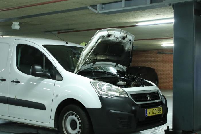 Autobrand in parkeergarage