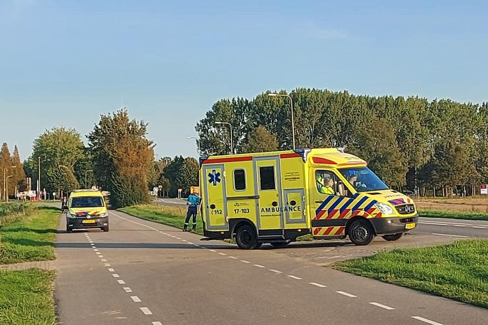 Persoon valt van ladder en raakt zwaargewond