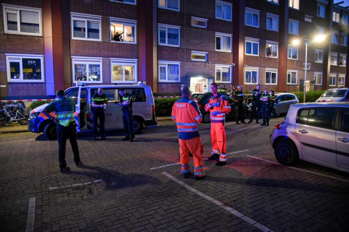 Persoon zwaargewond bij steekpartij