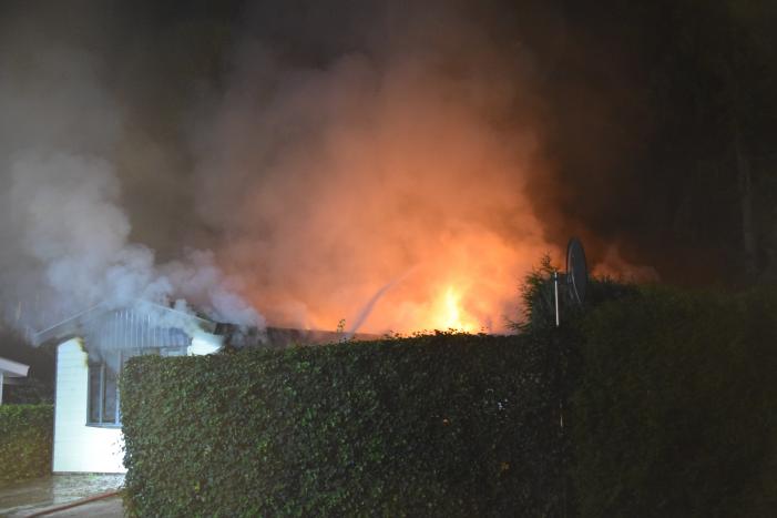 Flinke uitslaande brand in chalet