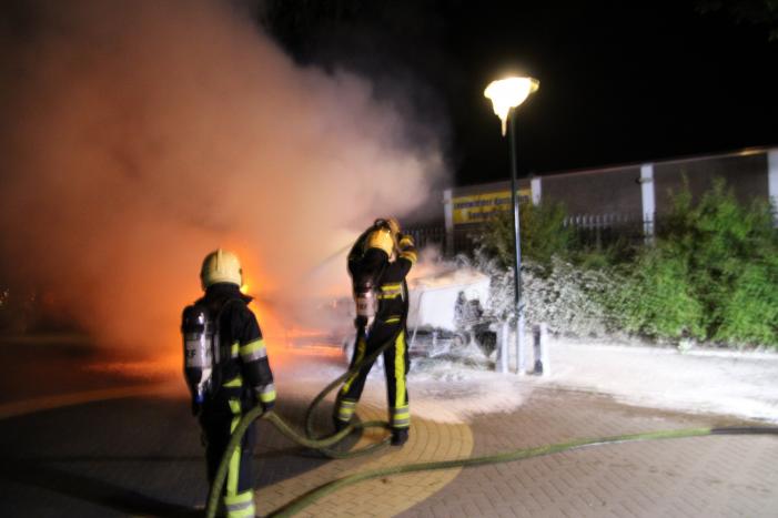 Boot op trailer uitgebrand