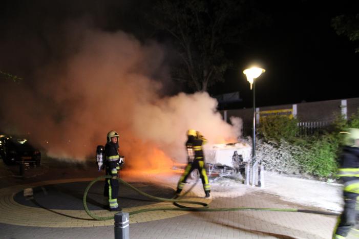 Boot op trailer uitgebrand