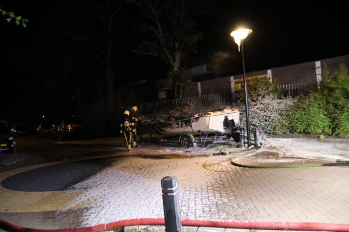 Boot op trailer uitgebrand